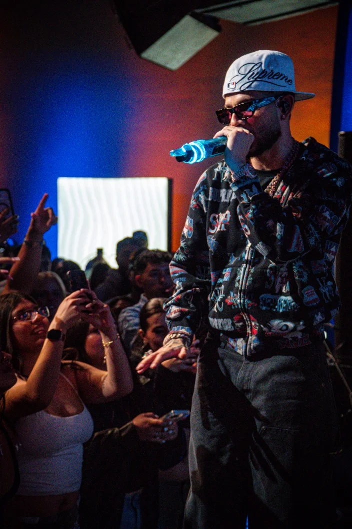 Summer Vibes in Chicago: Dei V Ignites the Baja Blast Concert Series