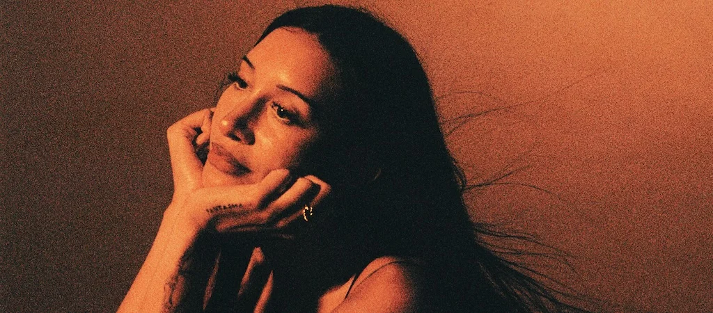 Julia Wolf Announces 2026 Deep End World Tour Across North America and Europe