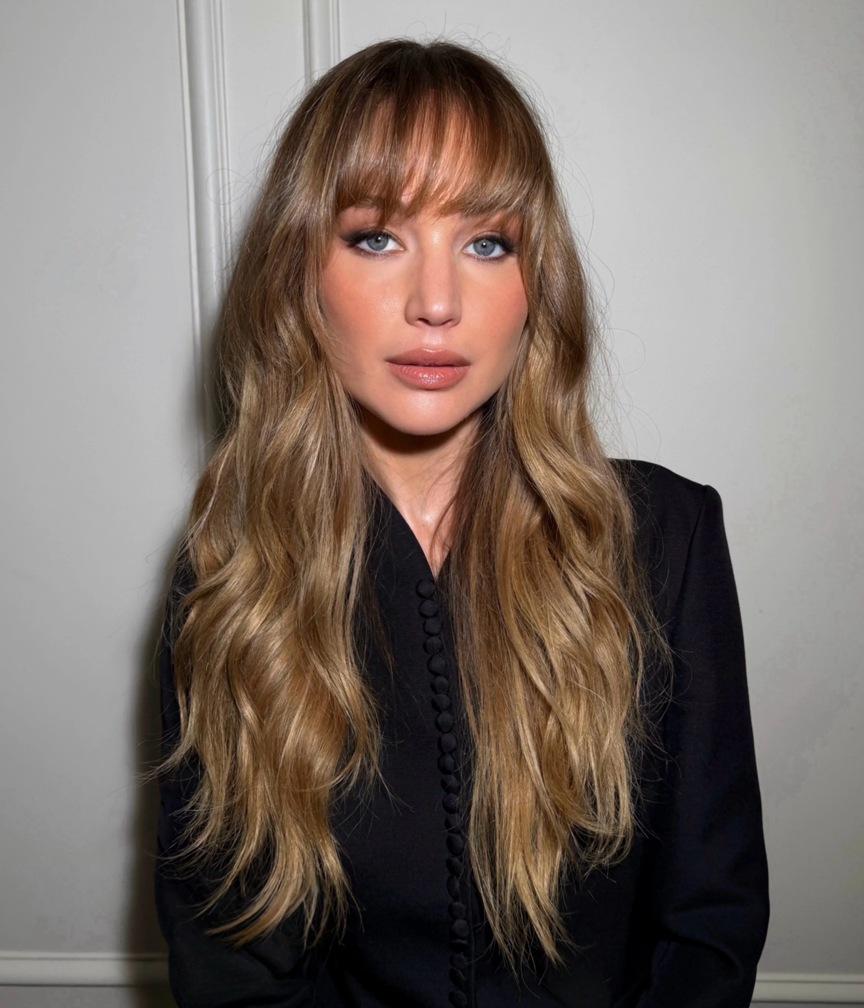 Jennifer Lawrence Unveils Trendy Butterfly Bangs as Fall Approaches