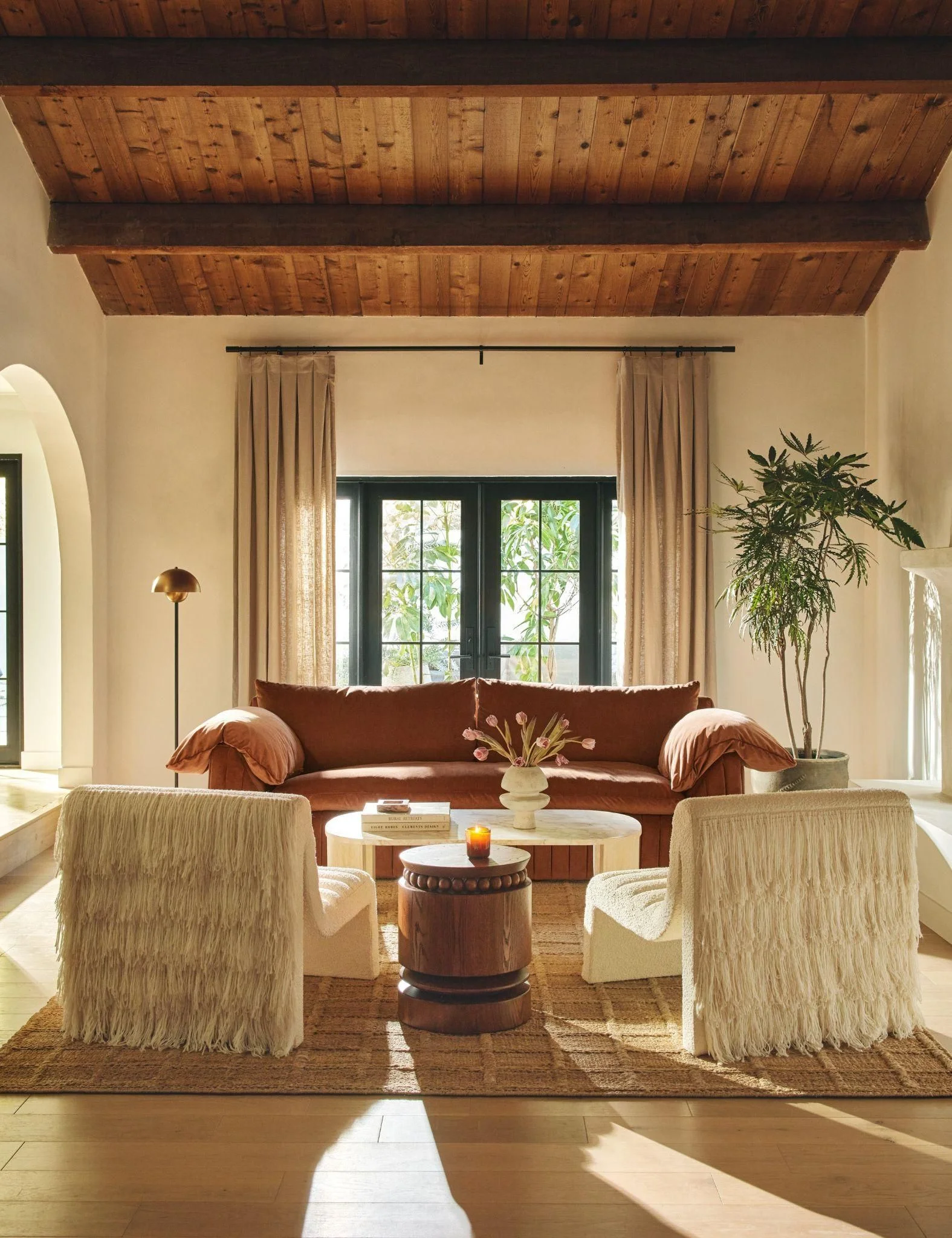 Autumn Home Decor: 7 Trends for a Cozy Seasonal Makeover